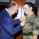 Министр обороны Армении наградил военнослужащего, отразившего атаку диверсантов ВС Азербайджана