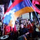 К 28-ой годовщине сумгаитских погромов армянская молодежь провела акцию протеста перед посольством Азербайджана в Аргентине