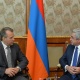 Президент Армении принял завершающего миссию посла Беларуси
