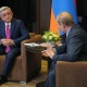 Президенты Армении и России обсудили пути карабахского урегулирования