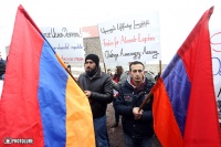 Акция протеста в связи с арестом блогера Лапшина прошла у белорусского посольства в Ереване 